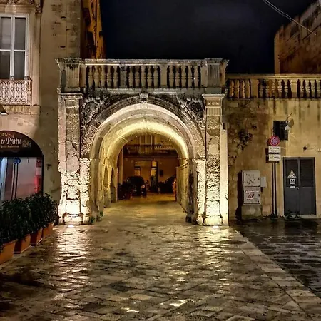 Antica Torretta Dell'idria * 莱切